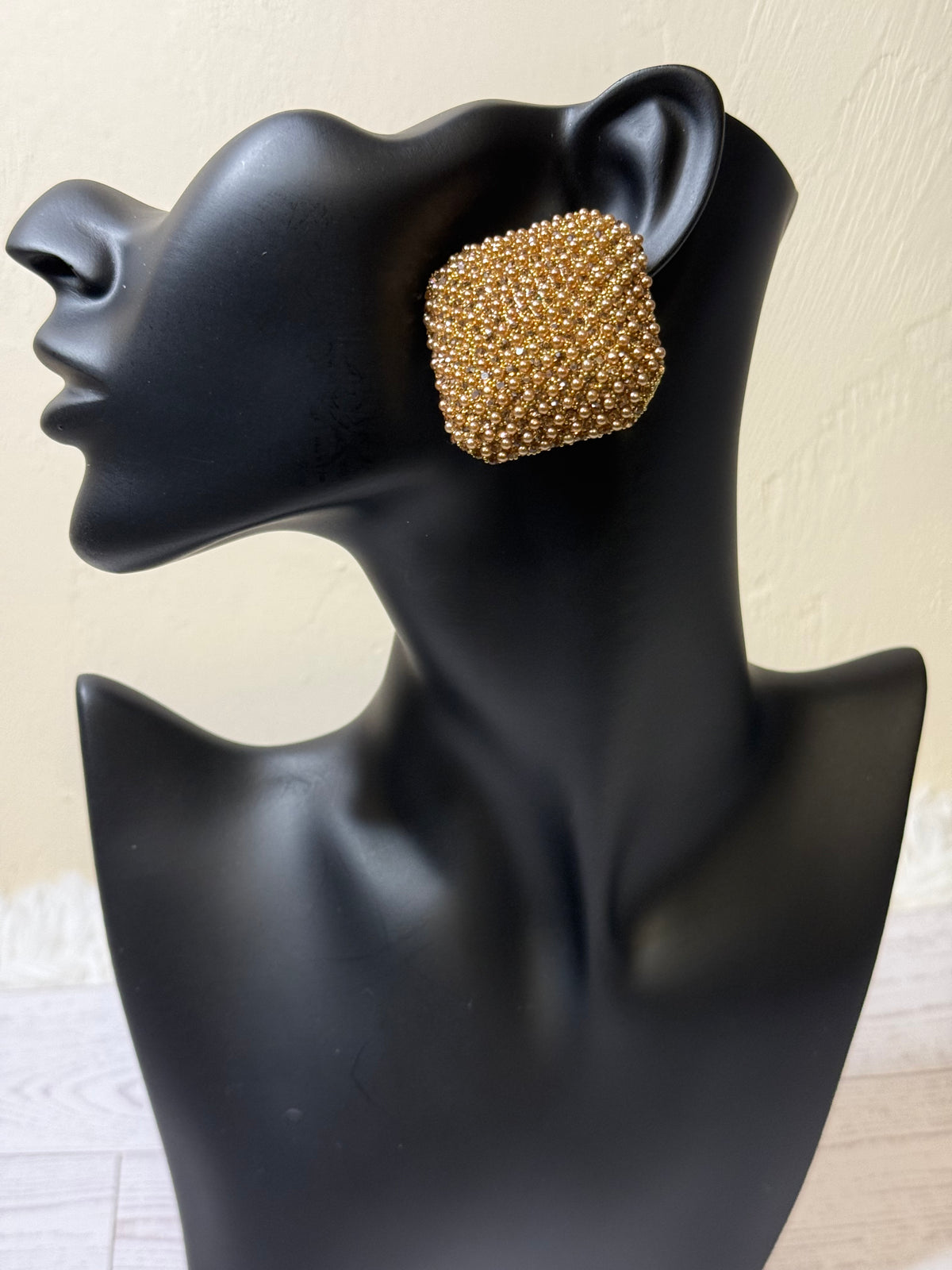 Statement Earrings | Elegant Drop & Dangle Styles
