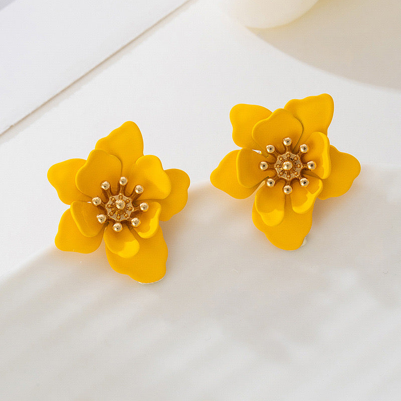 Flower Earrings | Floral Drop & Stud Jewelry