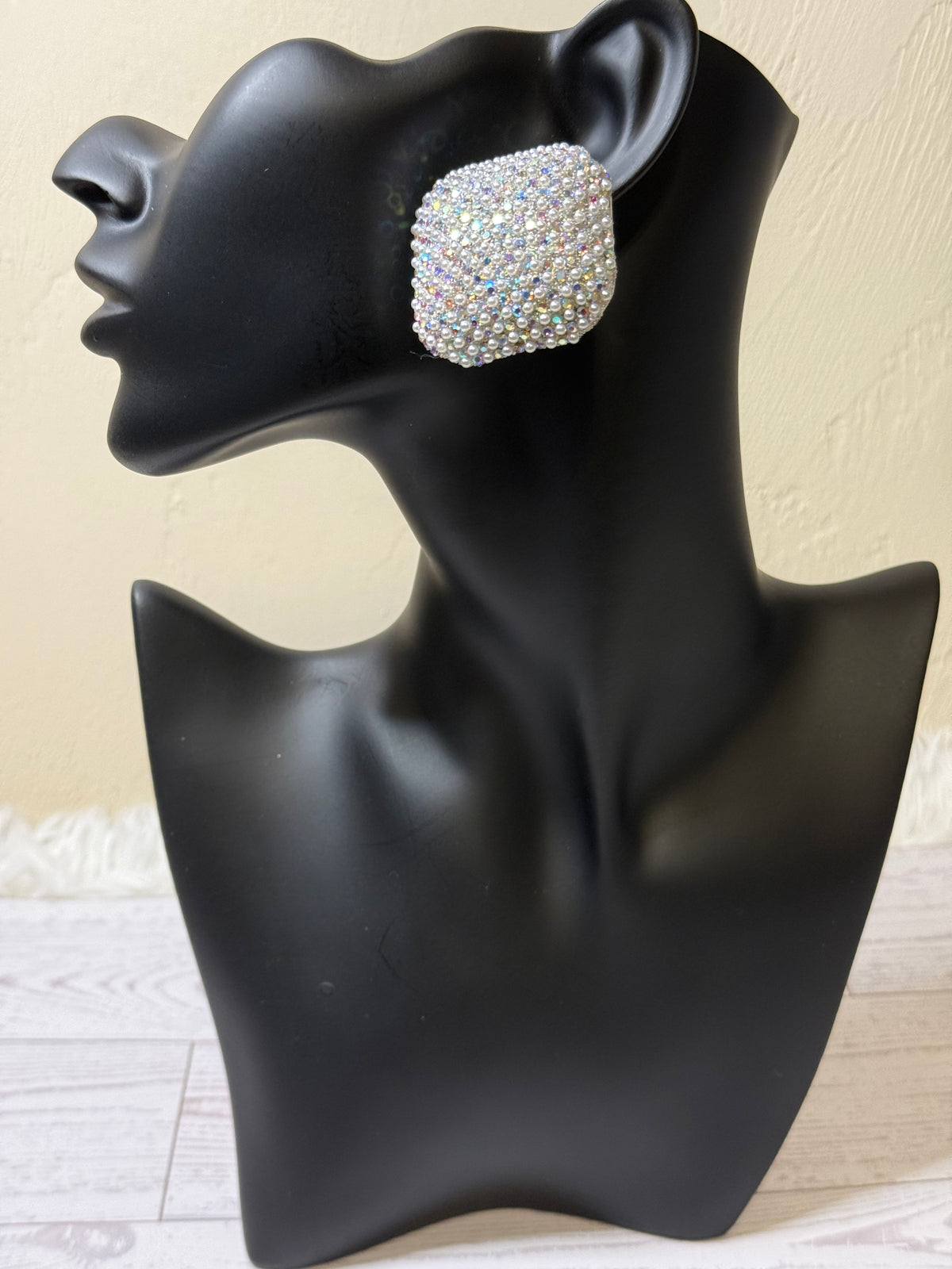 Statement Earrings | Elegant Drop & Dangle Styles