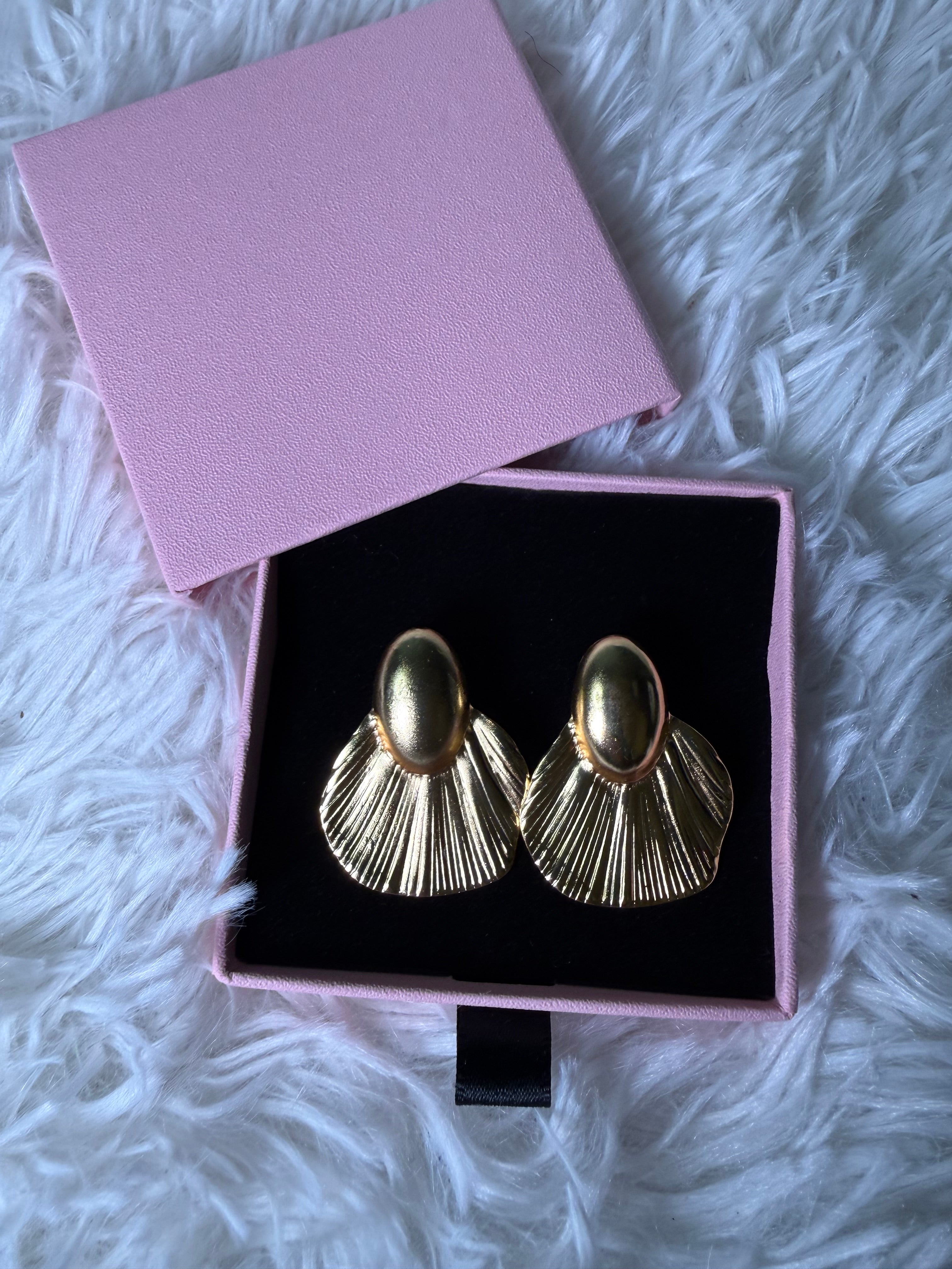 Everyday Gold Stud Earrings