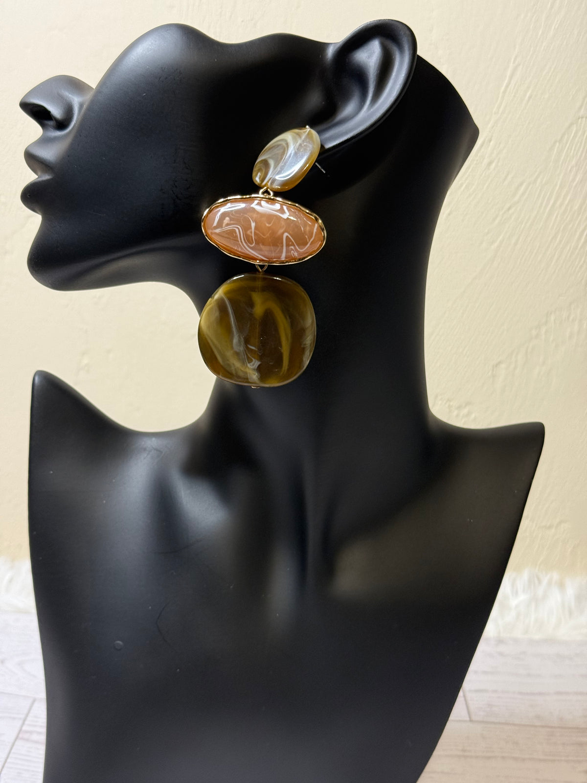 Statement Earrings | Elegant Drop & Dangle Styles