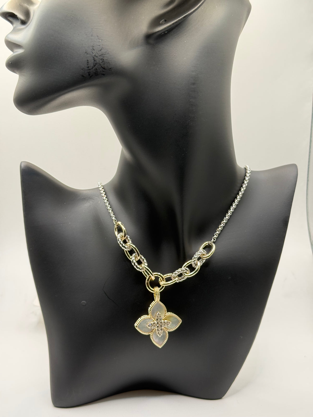 Statement Necklaces | Elegant Gold & Silver Chains